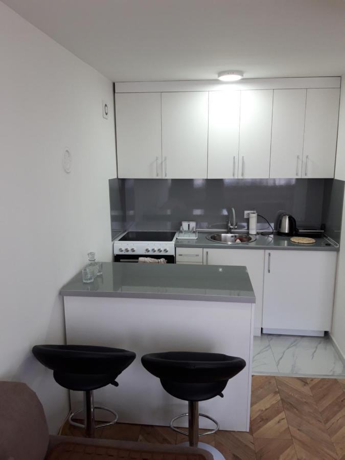Stan Na Dan Simikic Apartman Bijeljina Kültér fotó