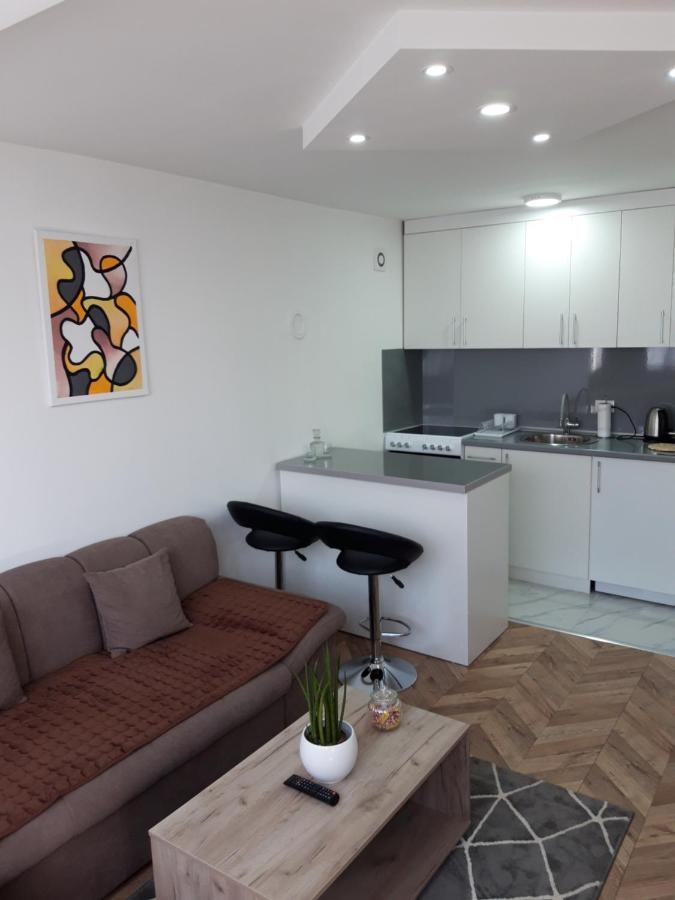 Stan Na Dan Simikic Apartman Bijeljina Kültér fotó